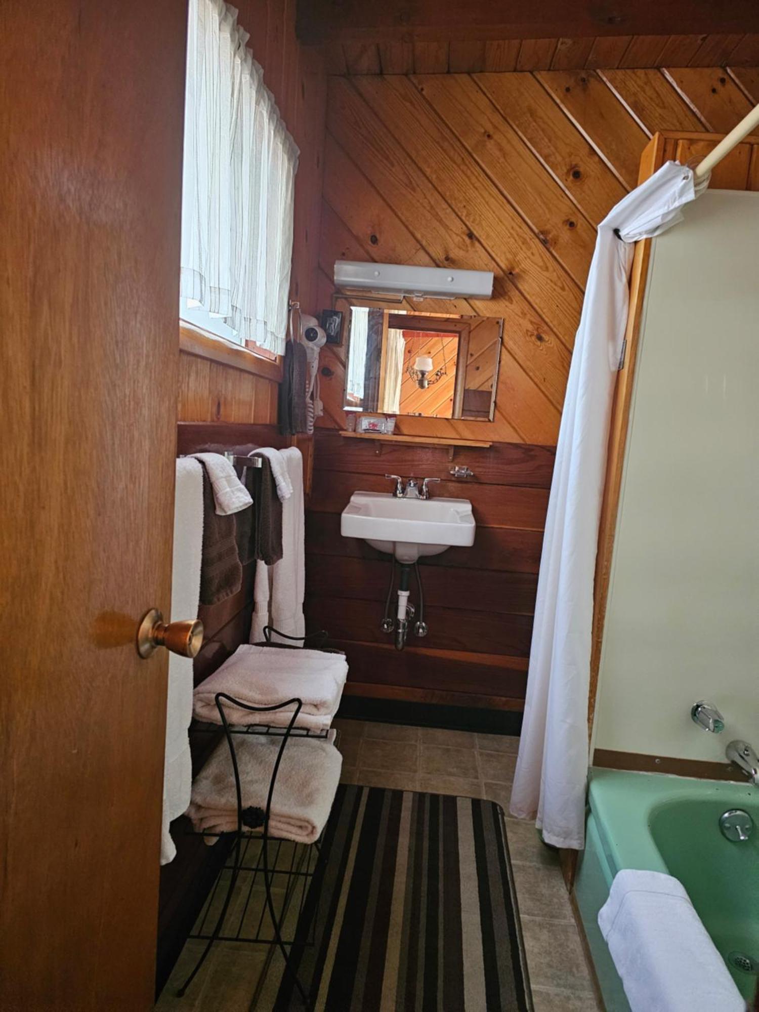 Toiyabe Motel Walker Eksteriør billede