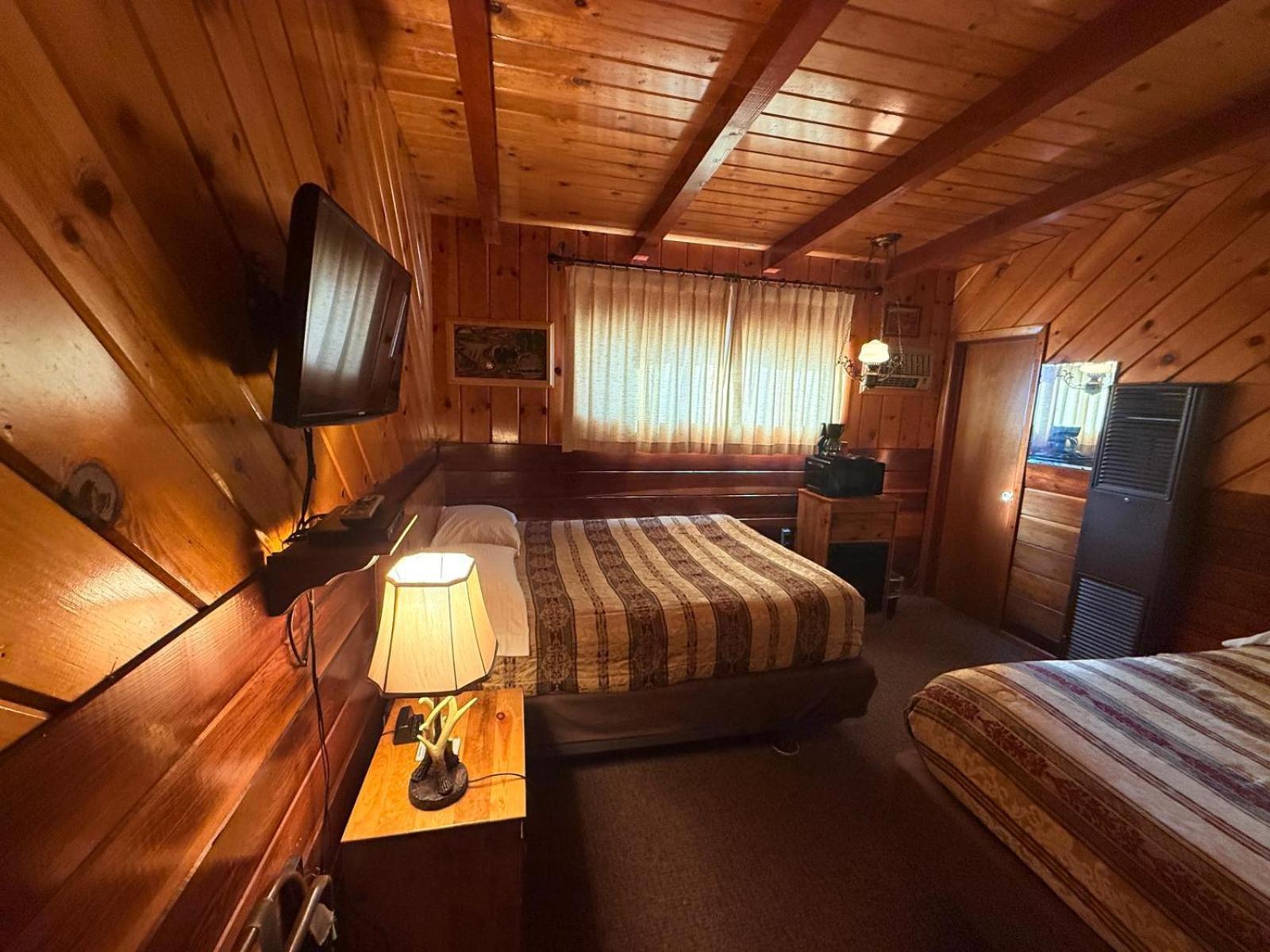 Toiyabe Motel Walker Eksteriør billede