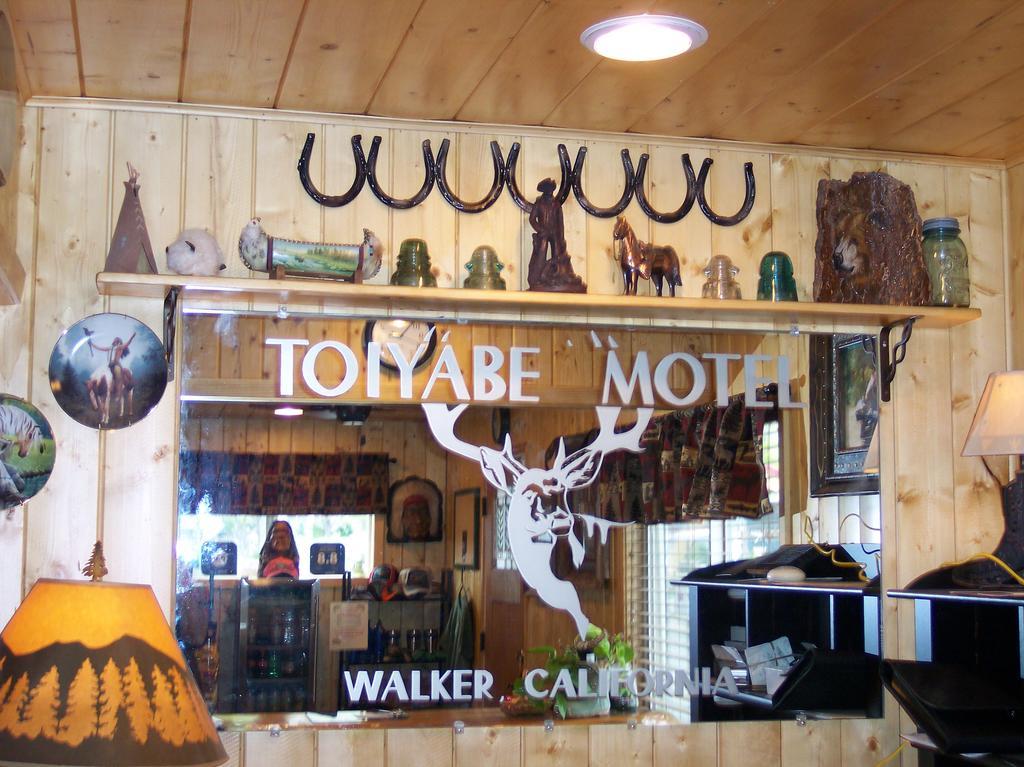 Toiyabe Motel Walker Eksteriør billede