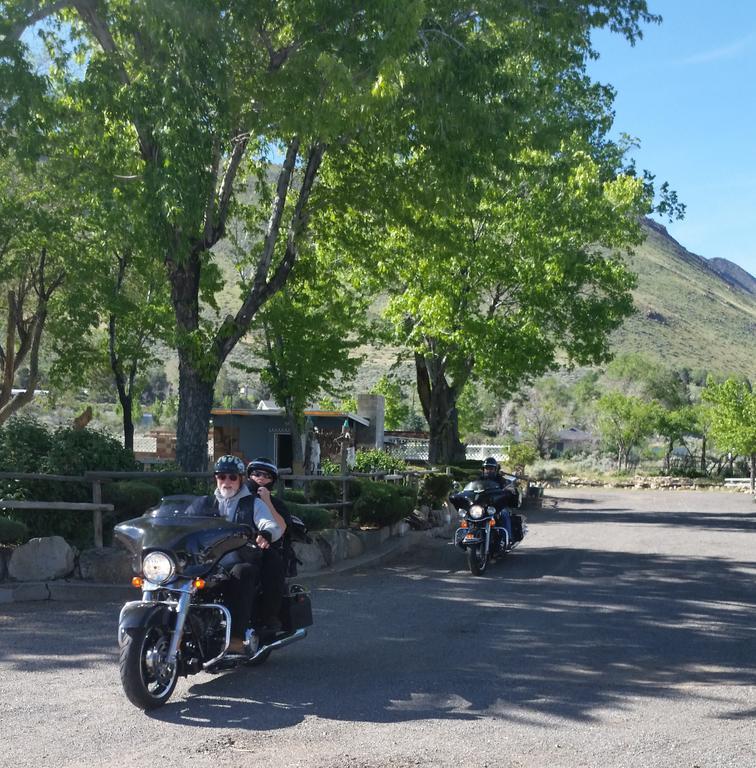 Toiyabe Motel Walker Eksteriør billede